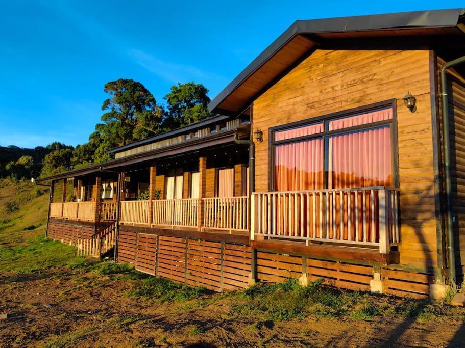 Chalet La Casona De Santos