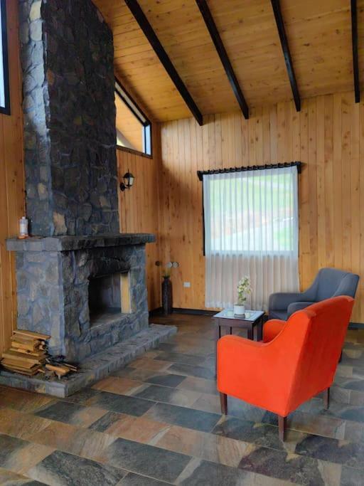 La Casona De Santos Chalet Cedral (Leon Cortes Castro)